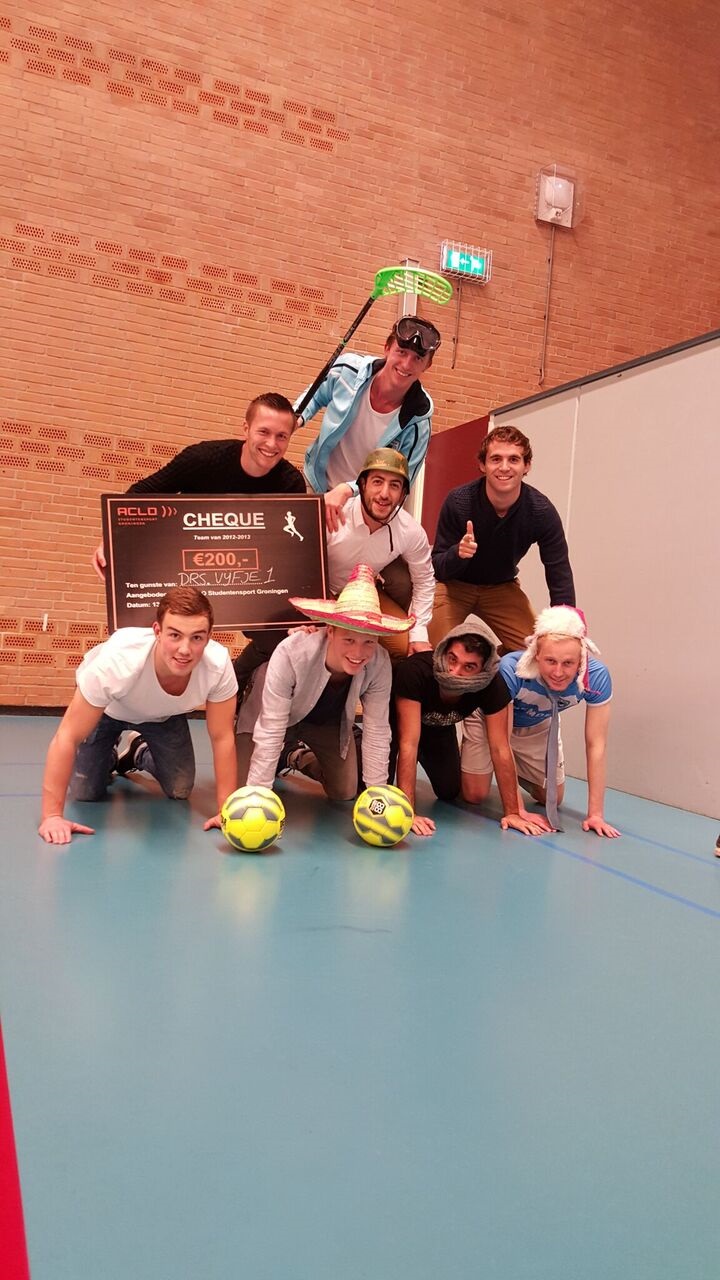 V5_teamfoto.jpg