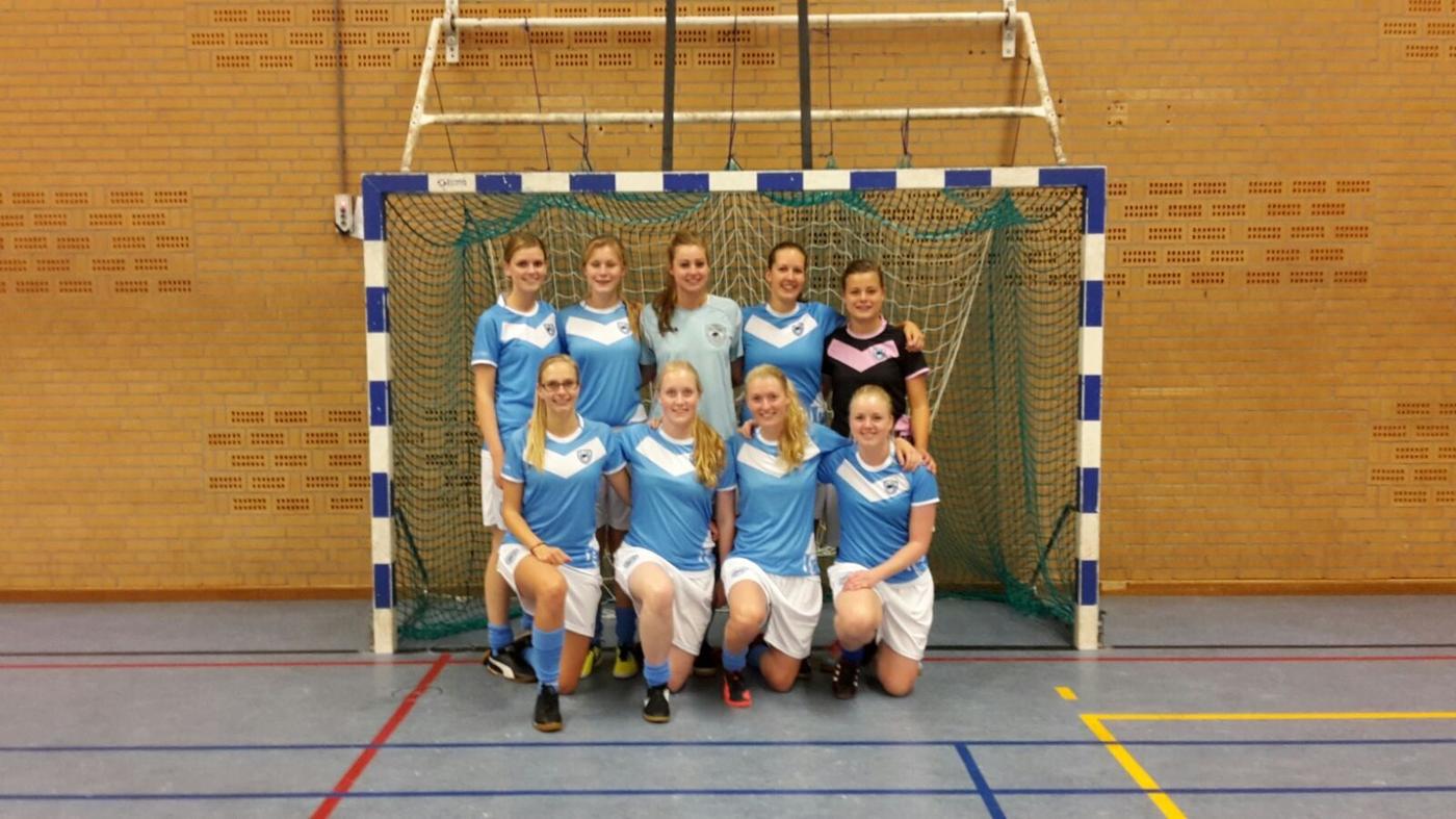 Teamfoto_Dames_6.jpg