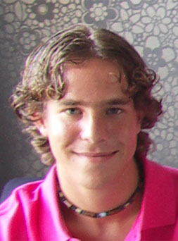 44357340.jpg