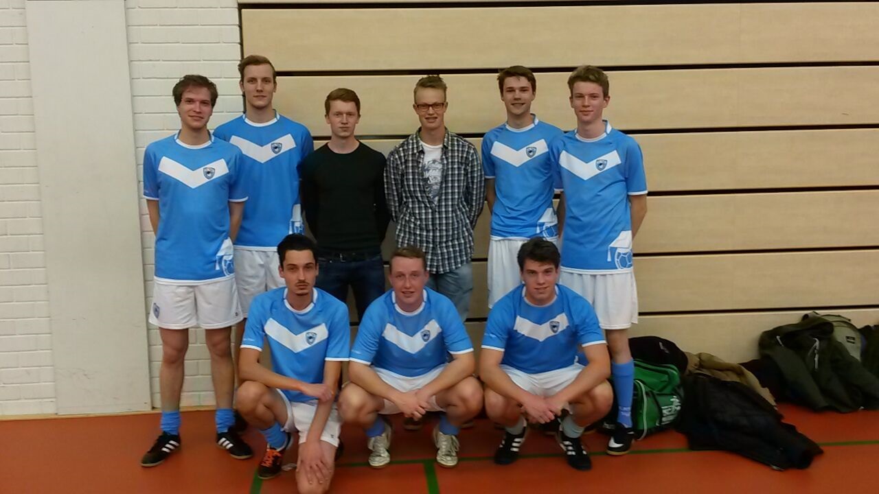 Teamfoto_V28.jpg